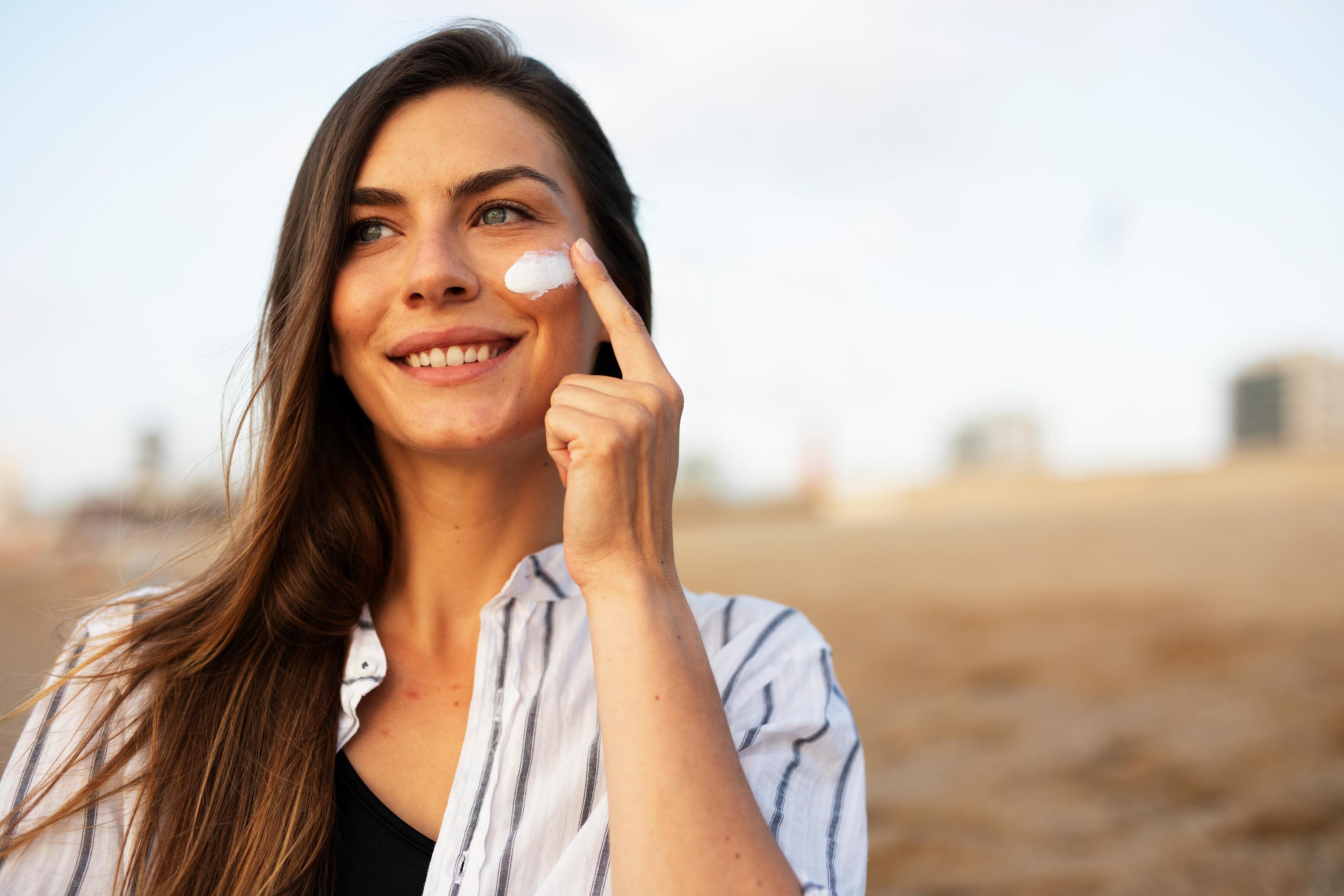 DU_MELASCREEN_SILO_HYPERPIGMENTATION_DAILY_L3_SUN PROTECTION